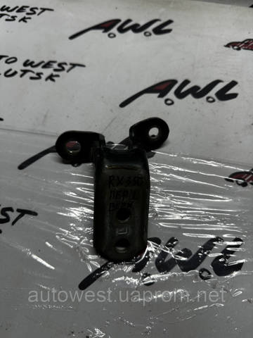 Навеска двери водителя (петли) 6872033031 TOYOTA
