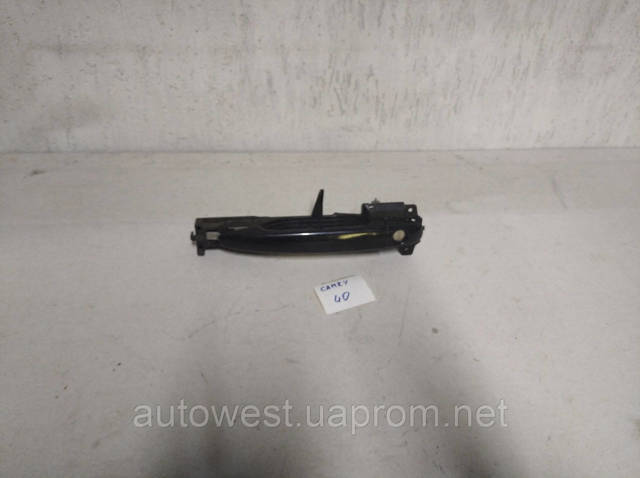 Держатель наружной ручки двери, передней левой 6920228010 TOYOTA