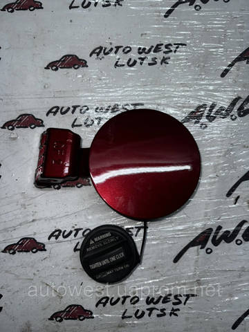 Лючок б/бака 695104C000 HYUNDAI