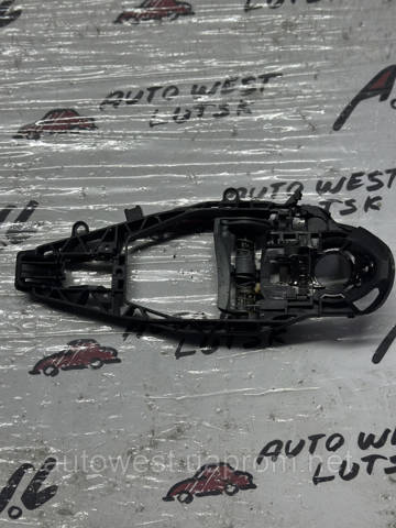7401206 BMW Держатель наружной ручки двери передней правой купить в Сумы