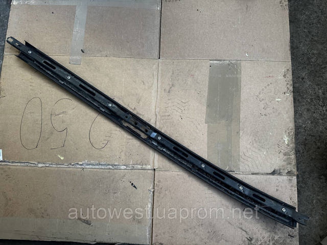 HONDA 75230SWA003 Молдинг крыши передний правый в наличии Винница