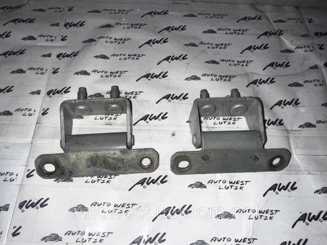 797102E000 HYUNDAI Петля задней двери купить в Ужгород