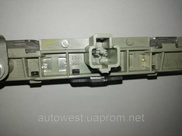 TOYOTA 8100633010 Задний стоп в наличии Полтава