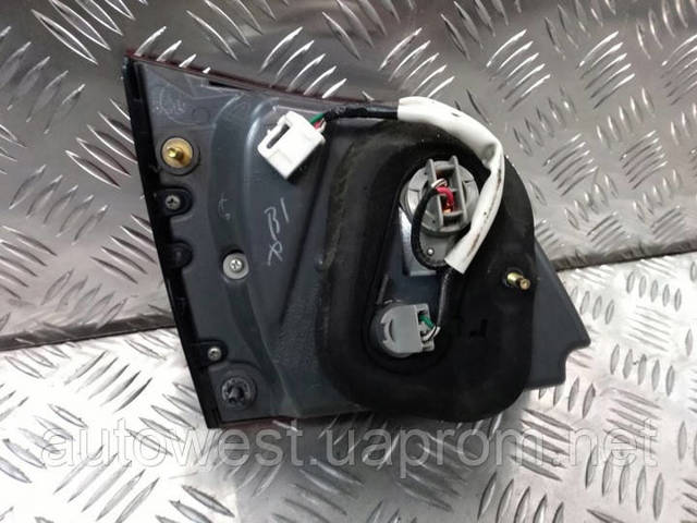8158130331 TOYOTA Фонарь задний правый внутренний купить в Ирпень