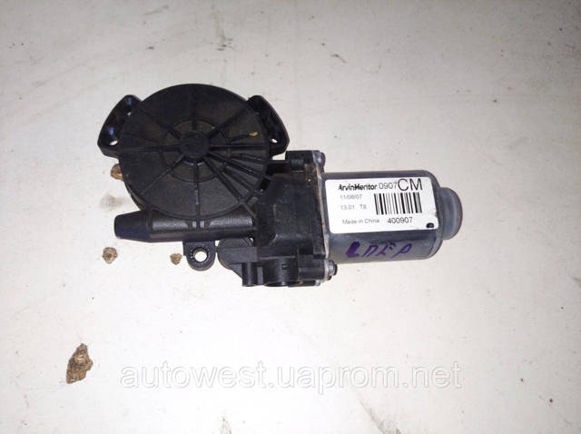 Привод электростеклоподъемника передний 824502B000 HYUNDAI