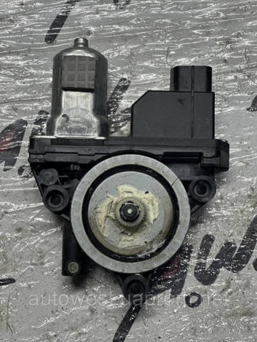 82460C1010 HYUNDAI Мотор стеклоподъемника двери передней правой купить в Одесса
