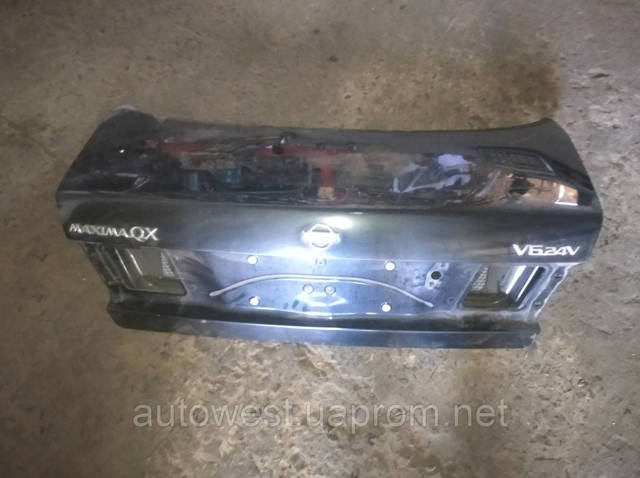 Крышка багажника 8430043U30 NISSAN