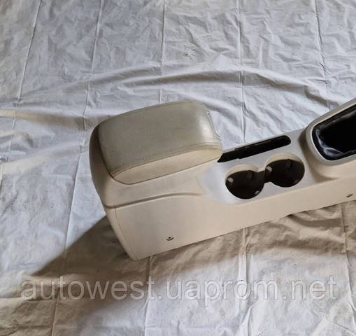 HYUNDAI 846602F80082 в наличии Украина