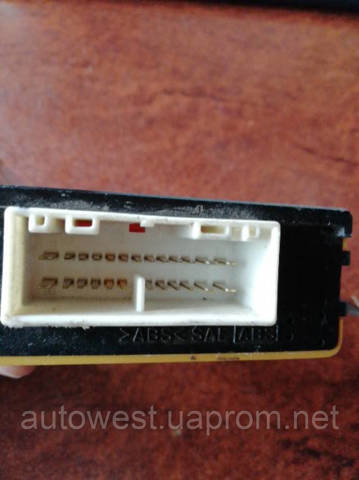 TOYOTA 8943060020 Блок управления зеркалами заднего вида, на двери в наличии Чернигов