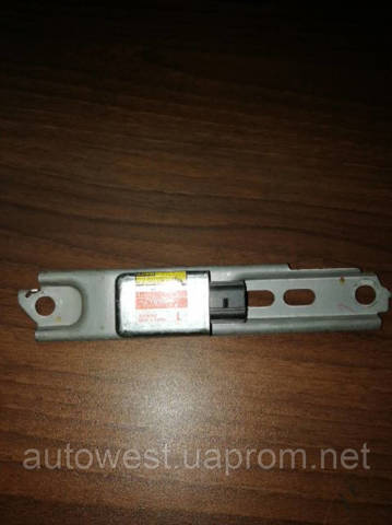 Датчик AIRBAG передний 8983048020 TOYOTA