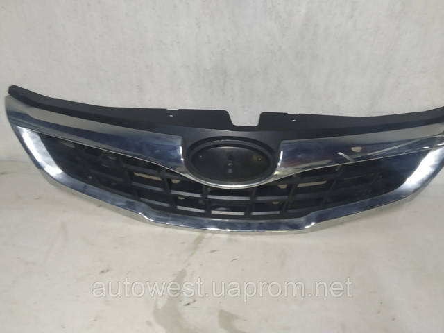 Решетка радиатора 91121FG011 SUBARU