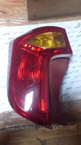 Левый стоп 924011Y010 HYUNDAI