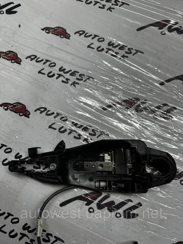 Держатель наружной ручки двери, задней правой 9802977180 OPEL