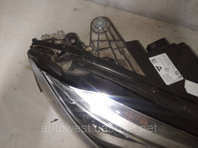 A2059068005 MERCEDES Фара правая купить в Черкассы