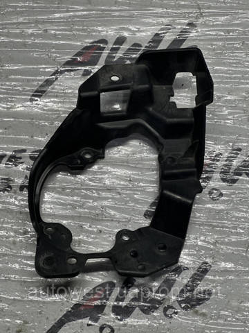Крепление противотуманки правой B63B51684 MAZDA