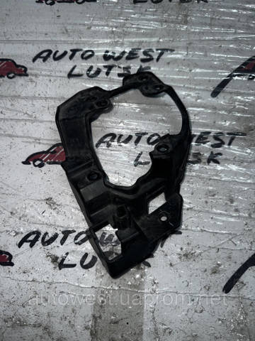 Крепление противотуманки, левой B63B51694 MAZDA