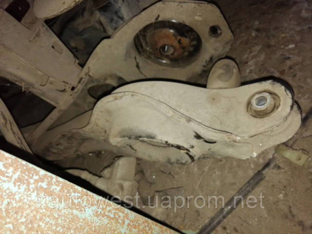 BBP328300C MAZDA Нижний рычаг задней подвески купить в Ужгород