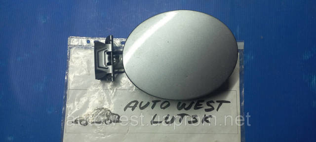 Лючок (дверца) бензобака G21B42410C MAZDA