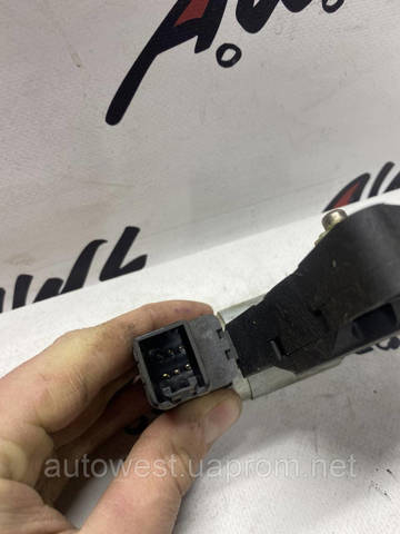 Мотор стеклоподъемника двери передней, правой G22C5858X MAZDA