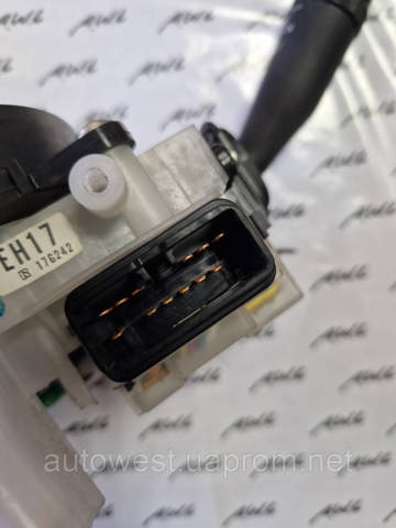 GR1R66128A MAZDA Правый подрулевой переключатель купить в Павлоград