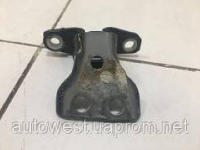 Петля задней двери, правой MR964928 MITSUBISHI