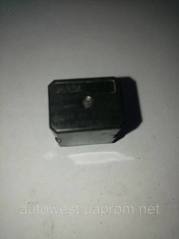 UM4667730 Реле вентилятора купить Ровно
