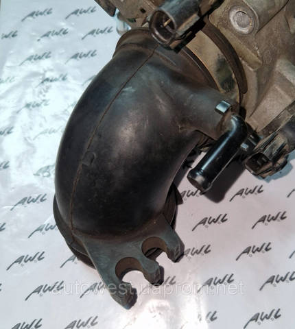 MAZDA ZJ0113221A Патрубок воздушный, выход воздушного фильтра в наличии Винница
