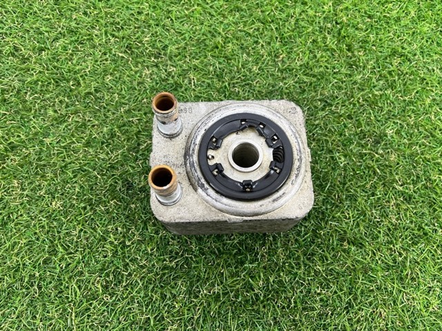 038117021C VAG Радиатор масляный (холодильник), под фильтром купить в Хмельницкий
