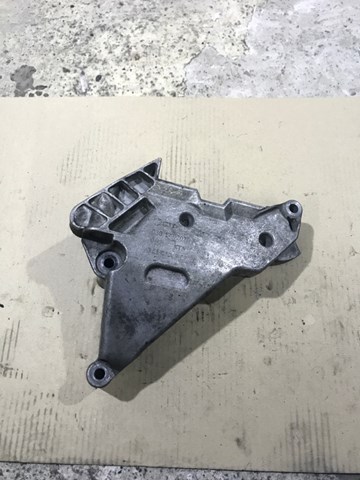 Задняя подушка двигателя 03G199207E VAG