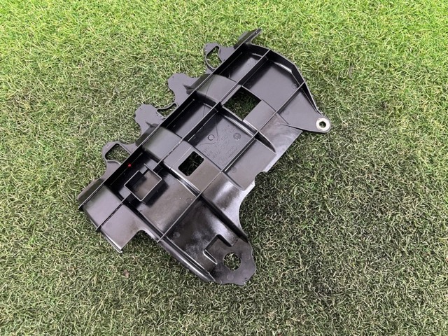 03L103623A Маслоотражатель поддона двигателя купить Ирпень