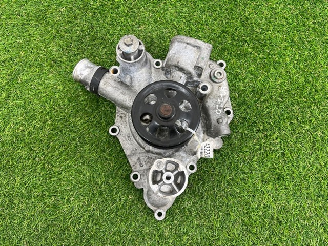 Водяной насос 05038677AA CHRYSLER