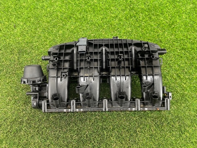 06L133201CM VAG Впускной коллектор купить в Винница