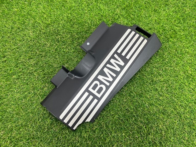 BMW 11127548851 Крышка двигателя в наличии Ужгород