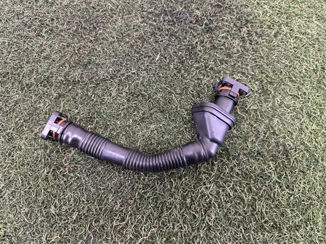 11157553949 BMW Патрубок вентиляции картера (маслоотделителя) купить в Украина