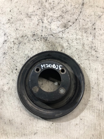 Шкив водяного насоса 11511271424 BMW
