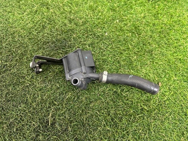 BMW 11517629916 Дополнительная помпа в наличии Харьков