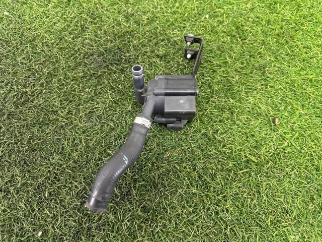 11517629916 BMW Дополнительная помпа купить в Львов