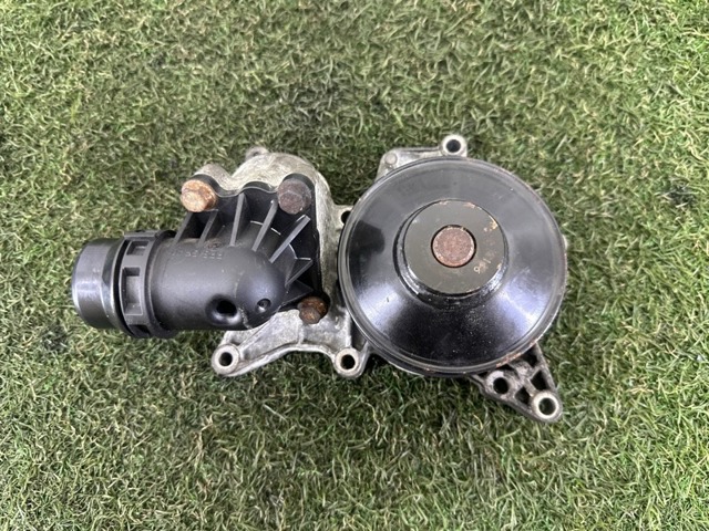 11518516435 BMW Помпа водяная (насос) охлаждения купить в Ужгород