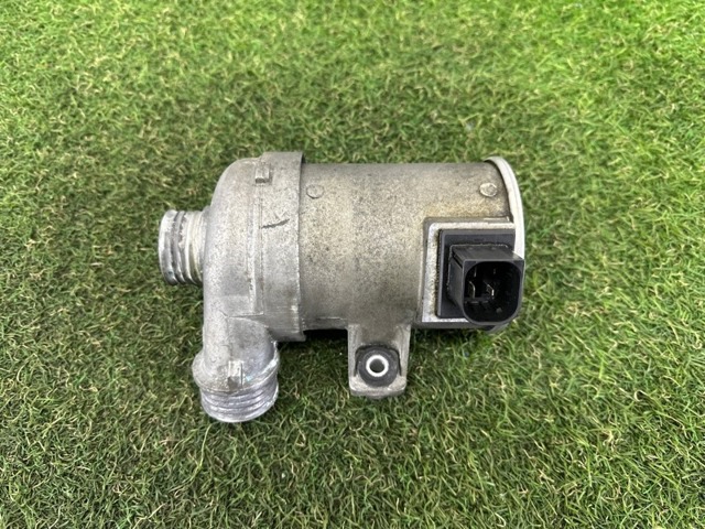 11518635089 Помпа водяная (насос) охлаждения купить Харьков