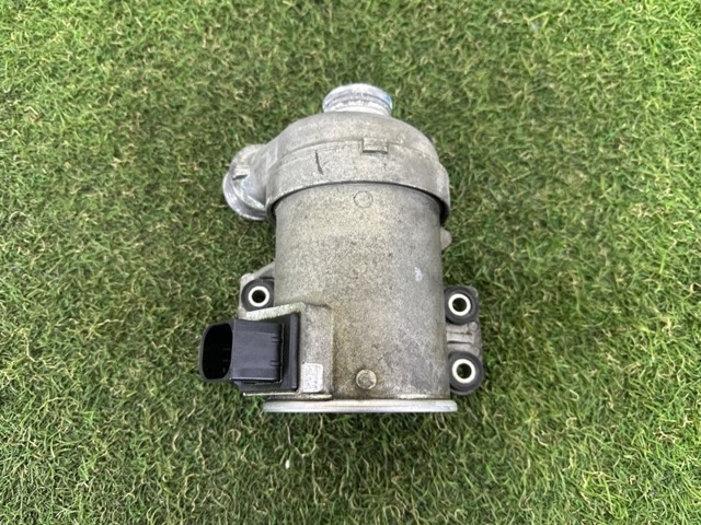 11518635089 Помпа водяная (насос) охлаждения купить Киев