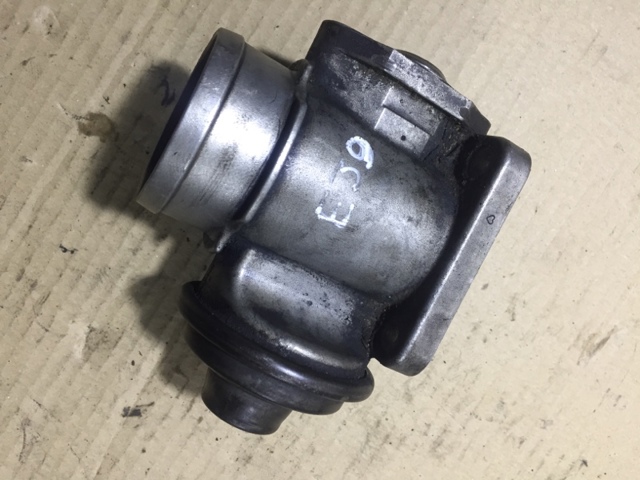 11712247177 BMW Клапан EGR рециркуляции газов купить в Черновцы