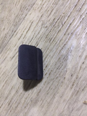 Крепление утеплителя капота 1251866 FORD