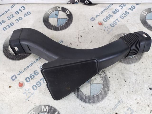 BMW 13717577472 Впускной патрубок воздушного фильтра в наличии Запорожье