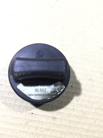Пробка топливного бака 16111184718 BMW