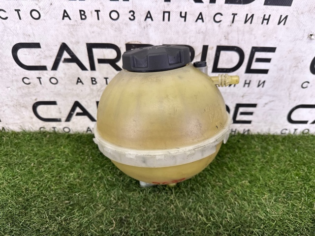 BMW 17117639020 Крышка расширительного бачка в наличии Николаев