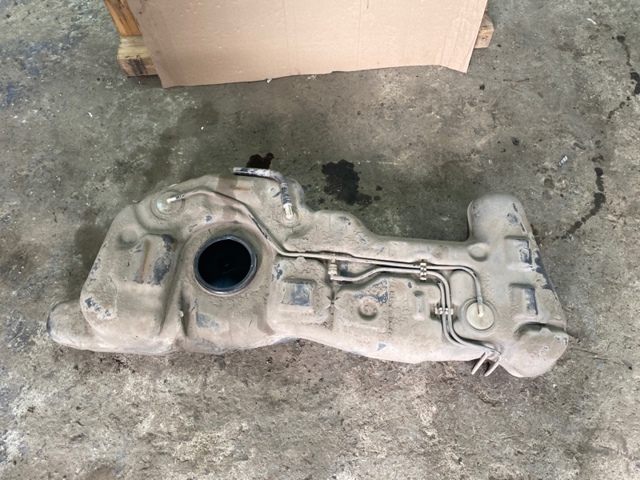 NISSAN 172021KA0A Бензобак в наличии Ровно