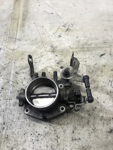 Дроссельная заслонка 1730362 BMW