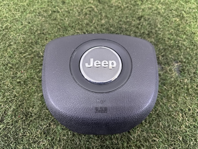 Подушка безопасности водителя 1WE131X9AG CHRYSLER