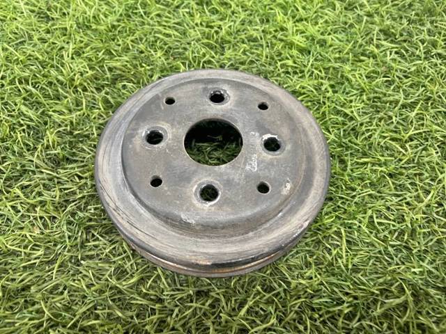 Шкив помпы водяного насоса 2105195F0A NISSAN