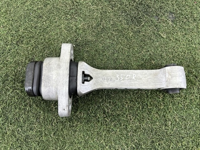 Подушка (опора) двигателя, передняя 21950C5100 HYUNDAI